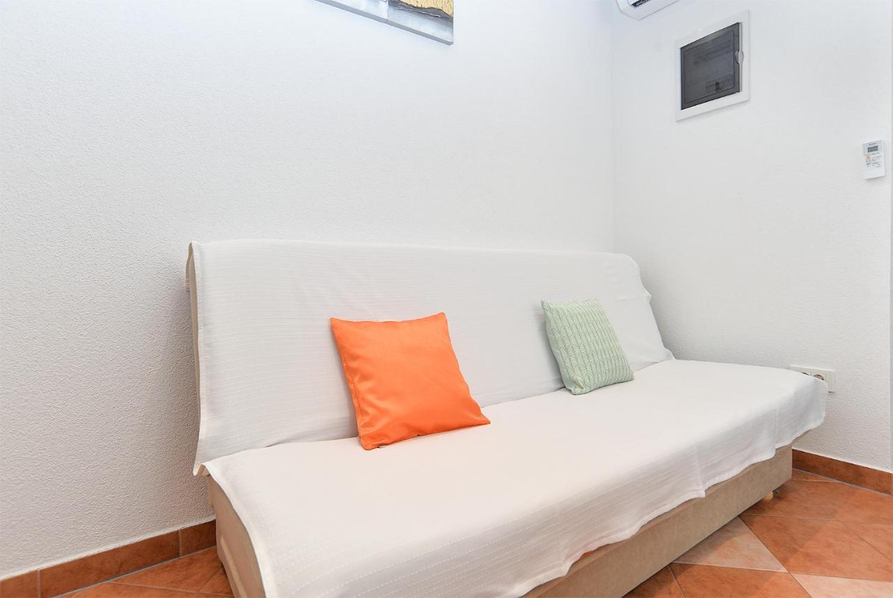 Apartment Snjezana 1064 Ровинь Экстерьер фото